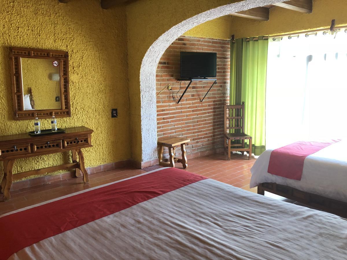 Mi Hotel Tequisquiapan Buitenkant foto