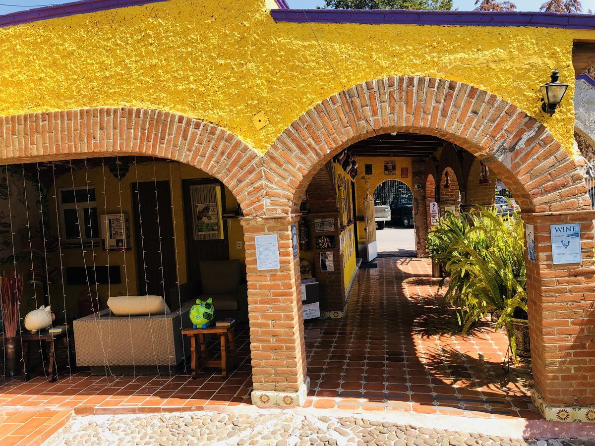 Mi Hotel Tequisquiapan Buitenkant foto